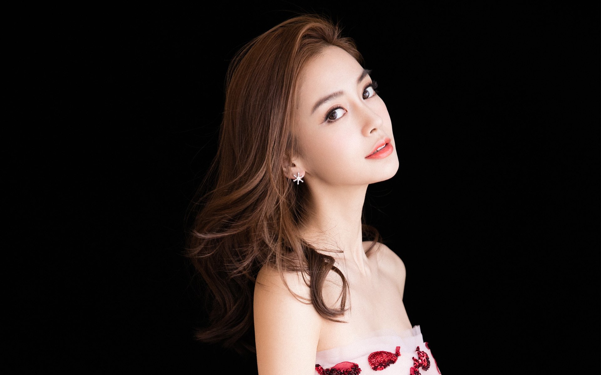 马赛中场运转迅速形成有效控制,马赛比赛视频