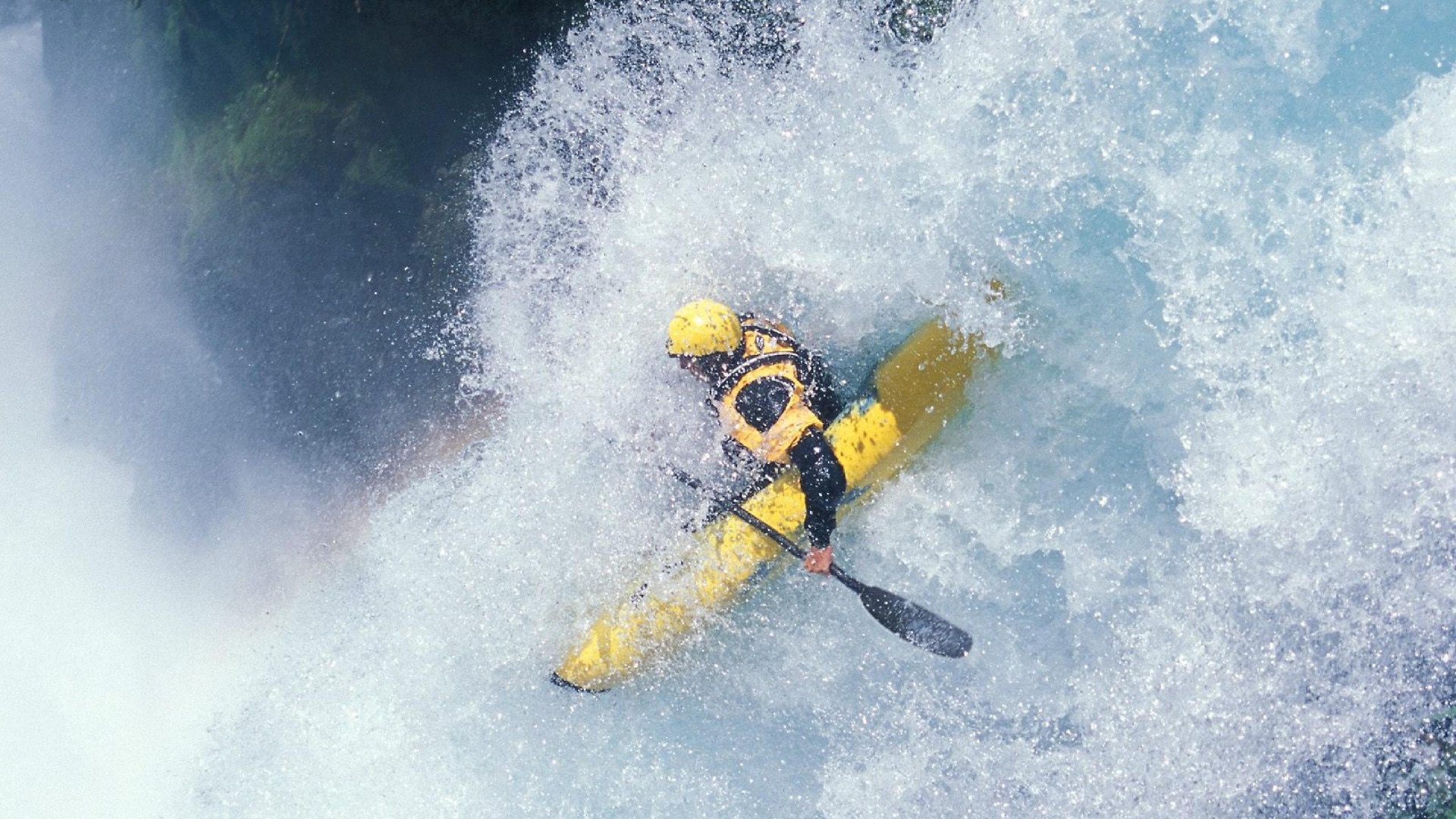 青少年自由搏击公开赛动作规范安全第一，少年自由搏击培训班